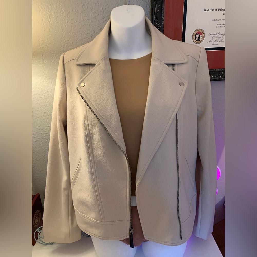 ✨🎀 Like New Ann Taylor Moto Zip Jacket Blazer